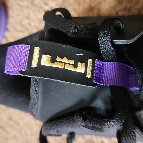 Nike LeBron Witness 5 - Picture 6 of 7